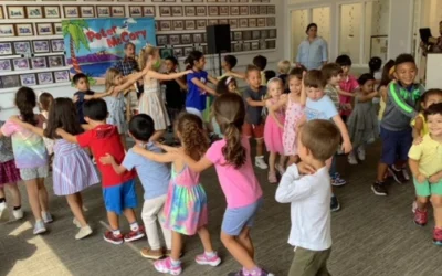 Contact free check-in / check-out